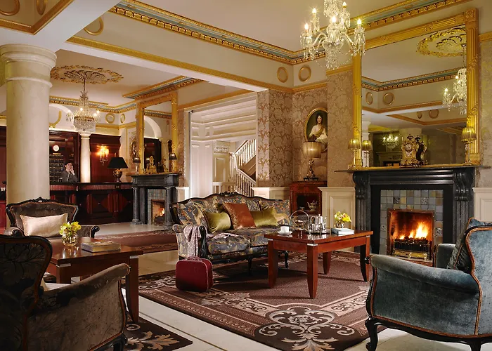 Buswells 3*