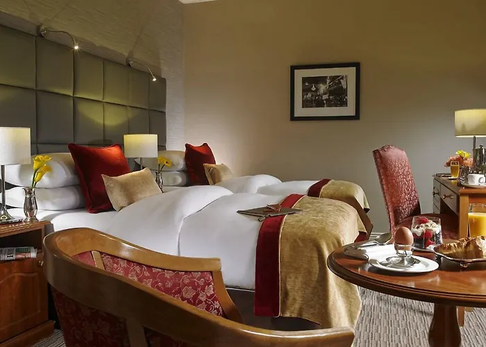 Buswells Hotel 3*