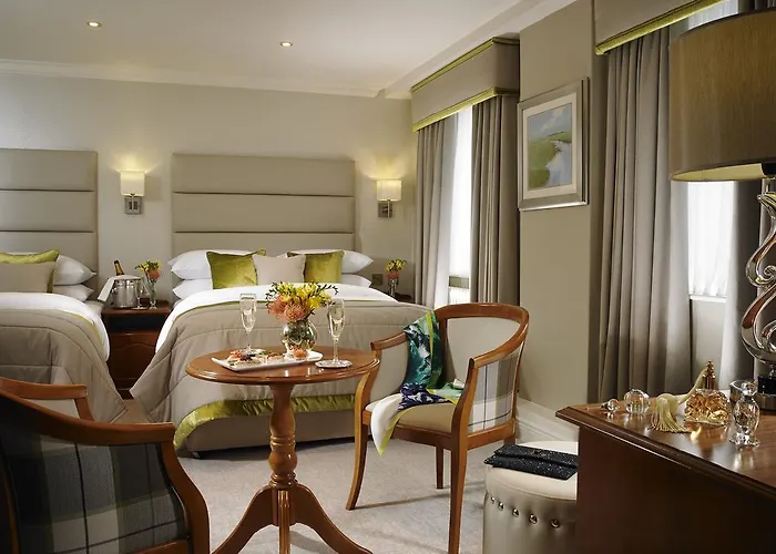Buswells 3*