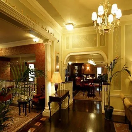 Hotell Buswells