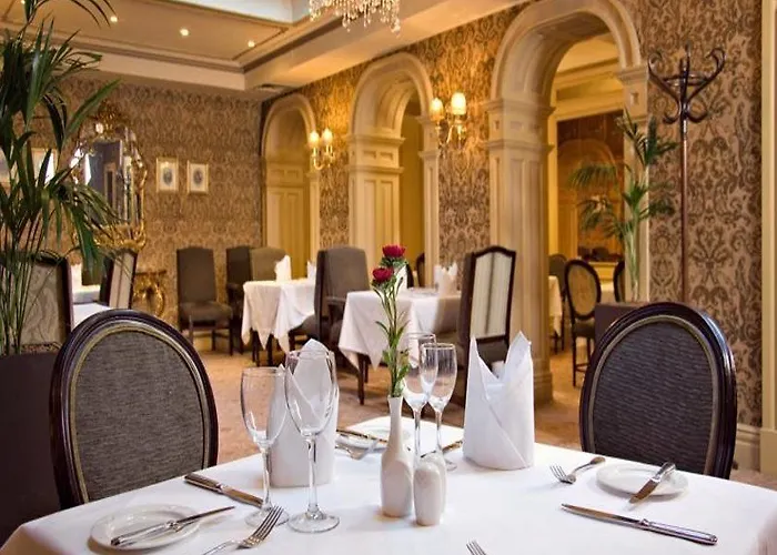 Hotel Buswells